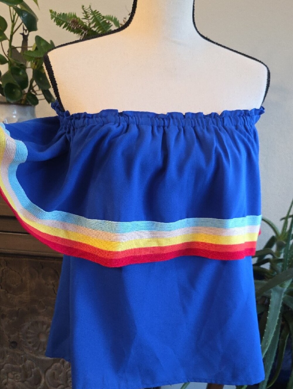 entro Royal Blue Off-Shoulder Ruffle Top with Rainbow Band Retro Womens Small